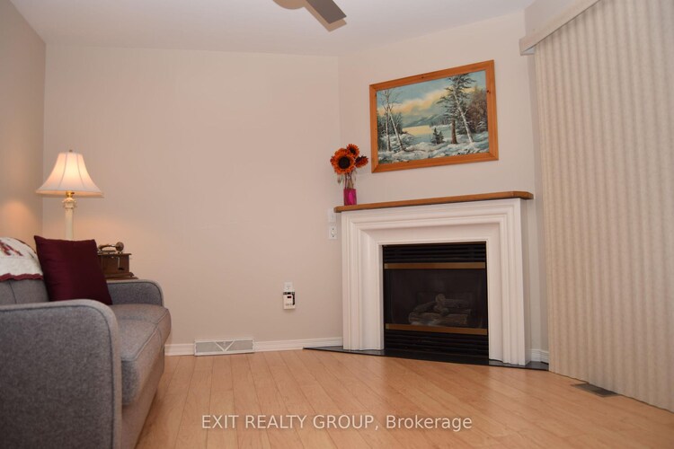 9 Empire Boulevard, Prince Edward County, ON, Wellington Ward