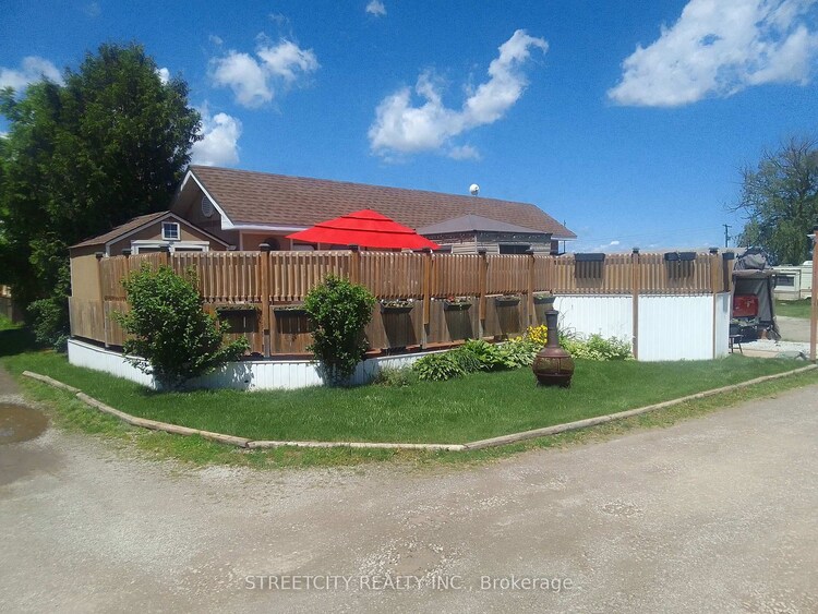 4351 London Line, Plympton-Wyoming, ON, Plympton Wyoming