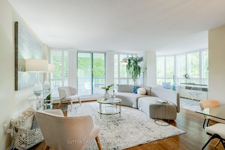 7250 Yonge Street, Vaughan, ON, Crestwood-Springfarm-Yorkhill