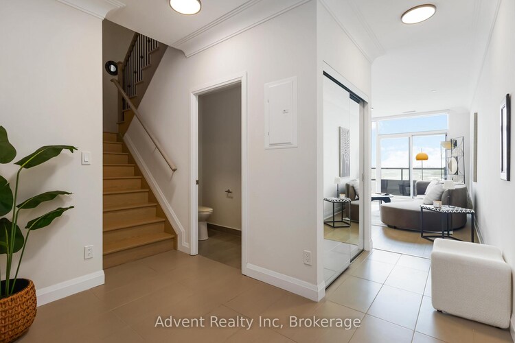 15 Water Walk Drive, Markham, ON, Unionville