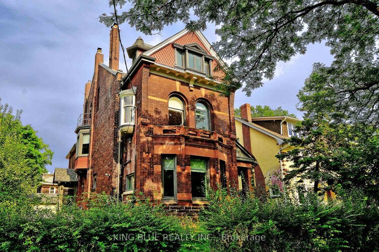 145 Madison Avenue, Toronto, ON, Annex