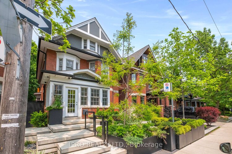 20 Fairview Boulevard, Toronto, ON, North Riverdale