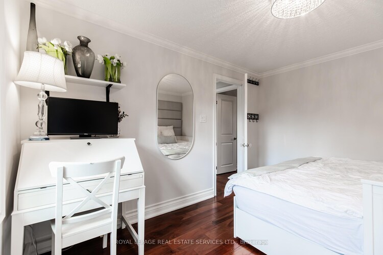 16 Ferndale Crescent, Brampton, ON, Brampton East