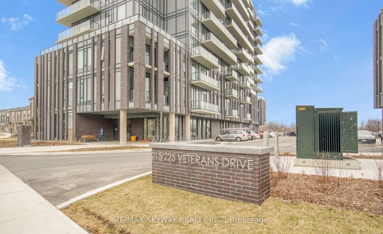 225 Veterans Drive, Brampton, ON, Brampton North