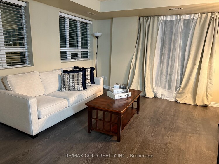 7730 Kipling Avenue, Vaughan, ON, Vaughan Grove