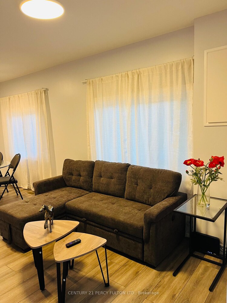 912 Beechwood Avenue, Mississauga, ON, Lakeview