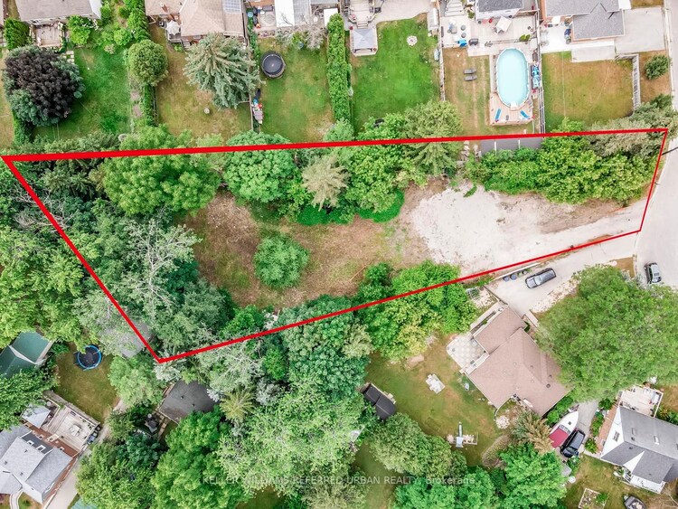 3 Belmuir Place, Toronto, ON, Cliffcrest