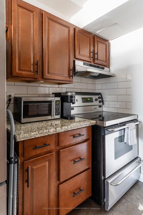 141 Catharine Street S, Hamilton, ON , MLS #X12458762 , Image - 1