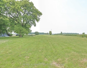 2095 Mount Carmel Drive, Middlesex, ON , MLS #X12936480 , Image - 1