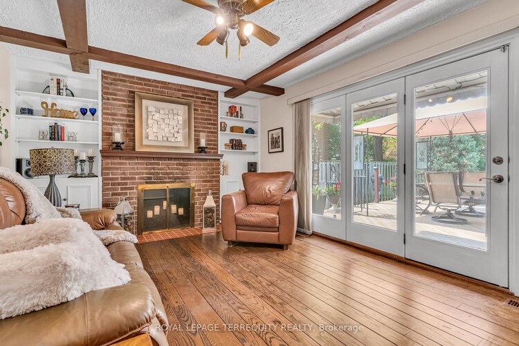 3521 Pinesmoke Crescent, Mississauga, ON, Applewood