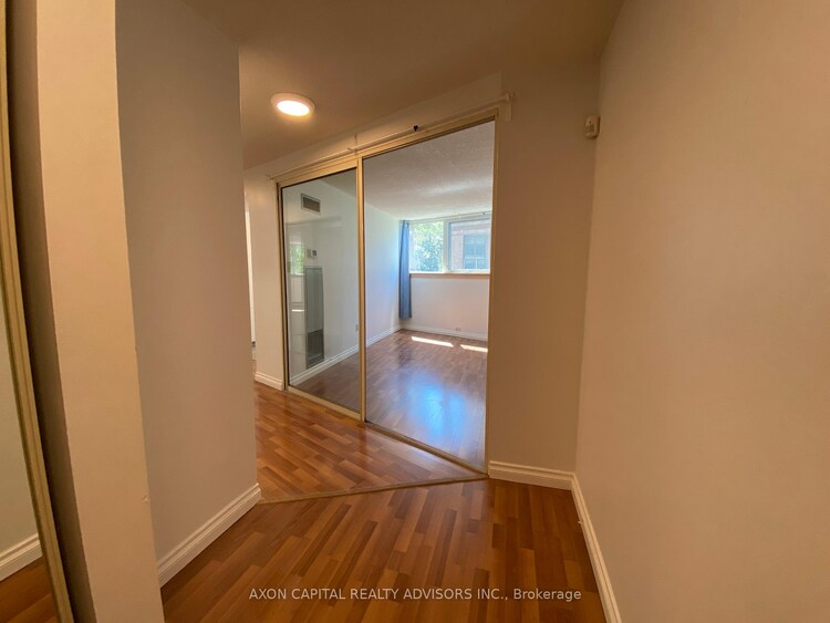 1055 Bay Street, Toronto, ON, Bay Street Corridor