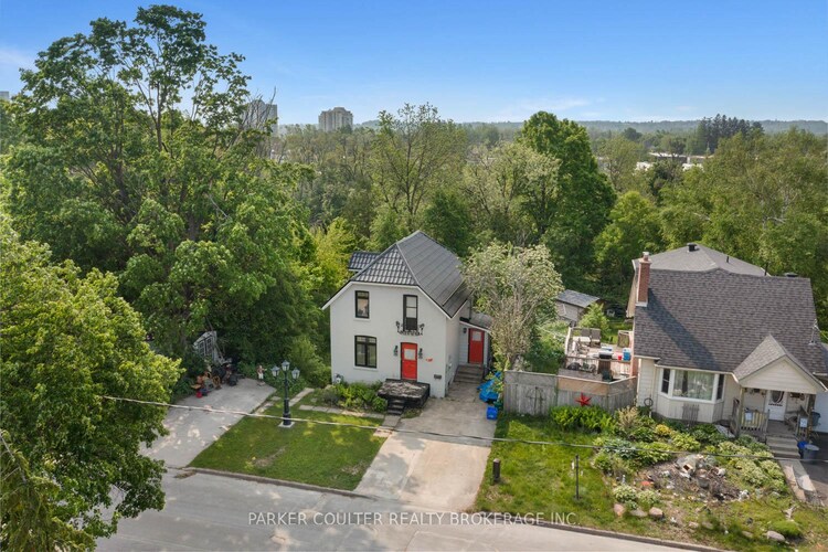 43 Perry Street, Barrie, ON, Queen's Park