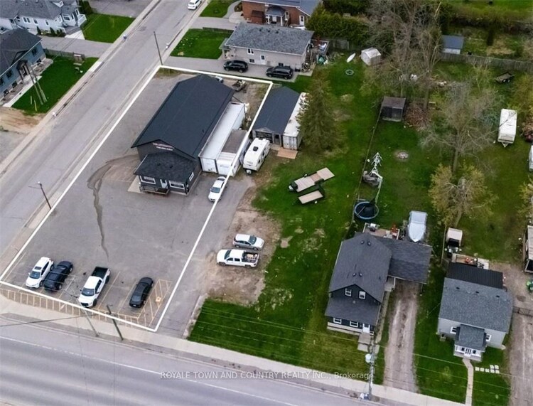 118 Queen Street N, Kawartha Lakes, ON, Lindsay