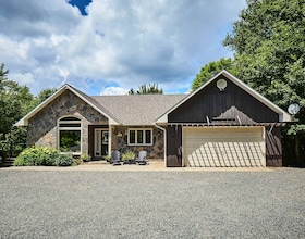 440 CHUB LAKE Road, Muskoka, ON , MLS #X13096678 , Image - 1