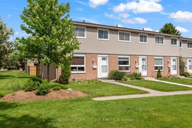 40 TIFFANY Drive, Middlesex, ON , MLS #X12454320 , Image - 1