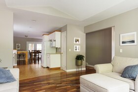 581 Harris Circle, Middlesex, ON , MLS #X12494966 , Image - 1