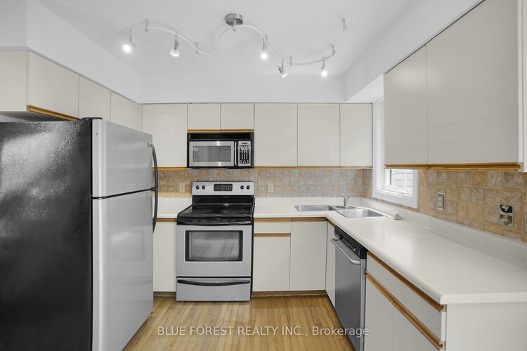 1399 Commissioners Road W, London South, ON, South B