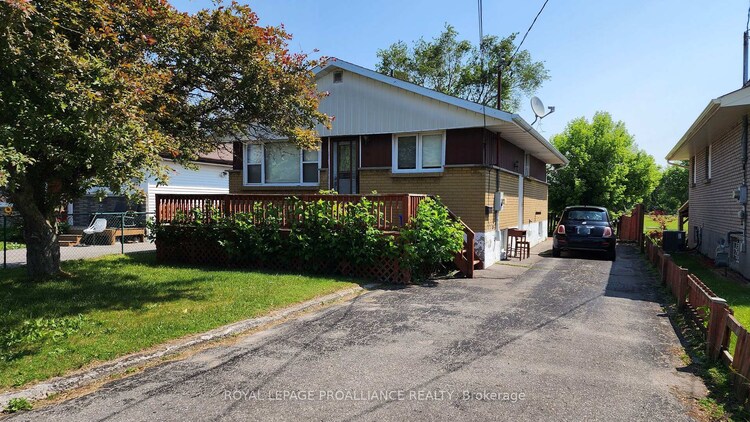 9 Elizabeth Avenue, Quinte West, ON, Trenton Ward