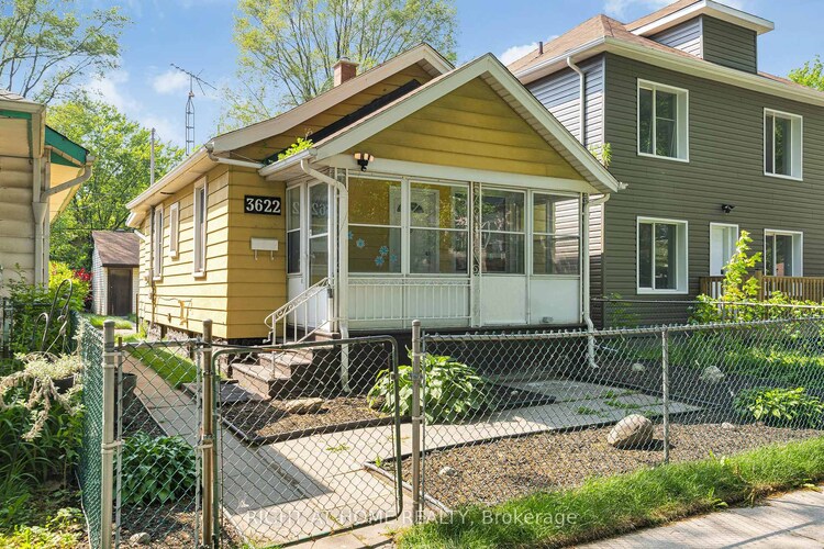 3622 Queen Street, Windsor, ON, 