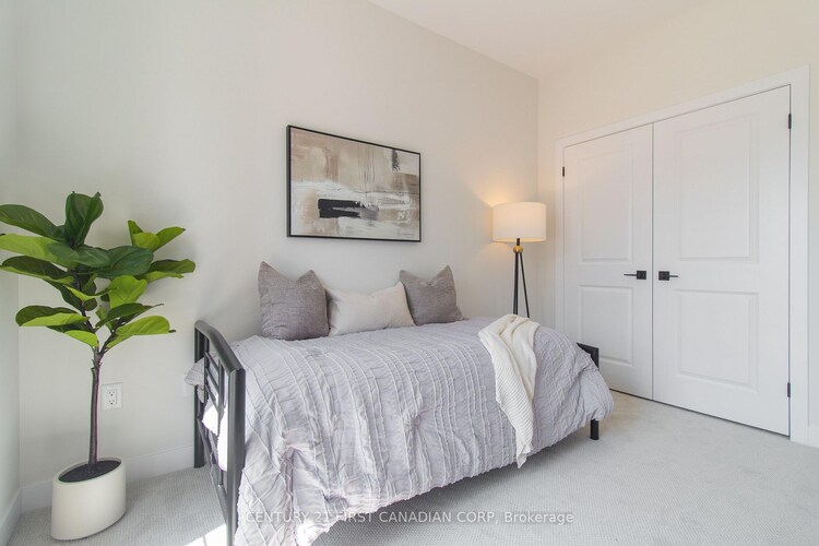 6694 Hayward Drive, London South, ON, South V