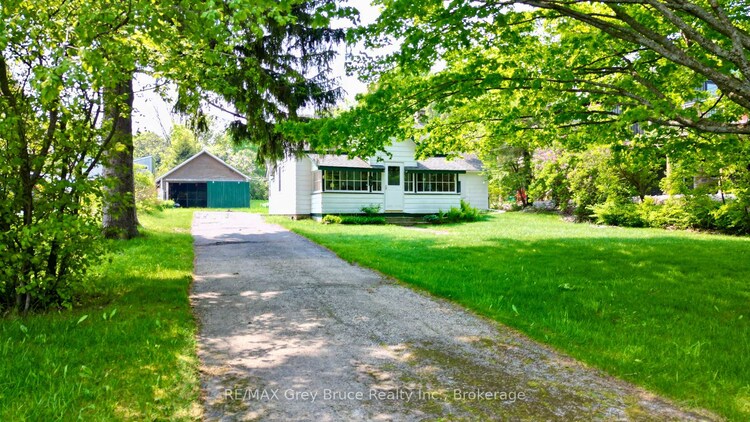 19 Mill Street, Northern Bruce Peninsula, ON, Northern Bruce Peninsula