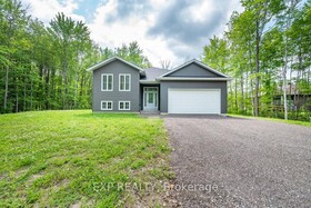 116 Storyland Road, Renfrew, ON , MLS #X12460565 , Image - 1