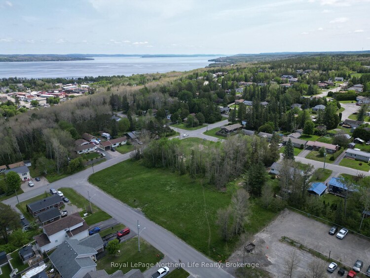 536 McCamus Avenue, Temiskaming Shores, ON, New Liskeard
