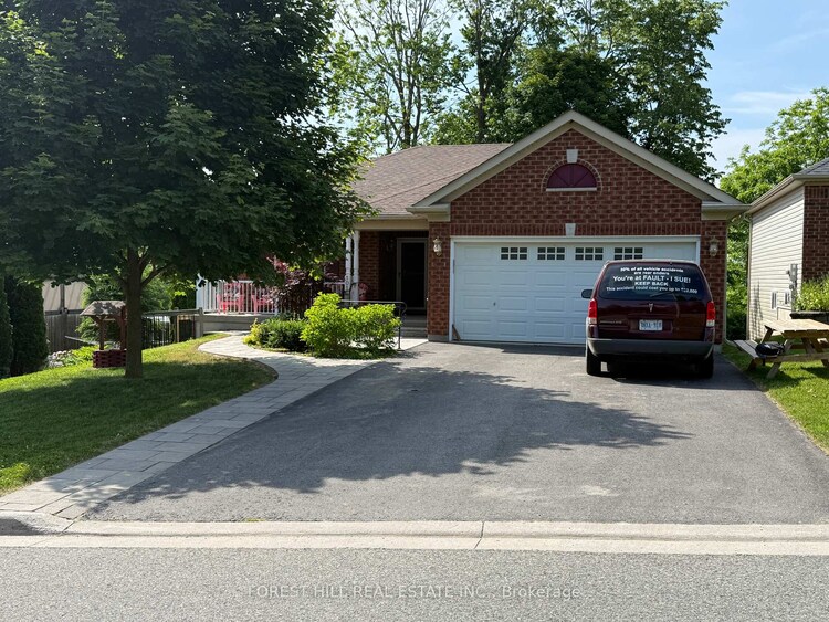 1013 Silverdale Road, Peterborough, ON, Otonabee Ward 1