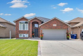 3349 Woodward Boulevard, Essex, ON , MLS #X12224937 , Image - 1
