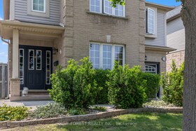 258 South Leaksdale Circle, Middlesex, ON , MLS #X12226924 , Image - 1