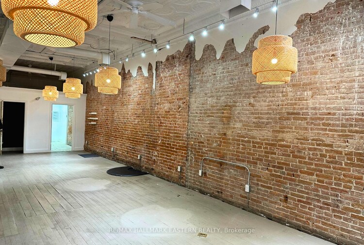 414 George Street N, Peterborough Central, ON, 3 North