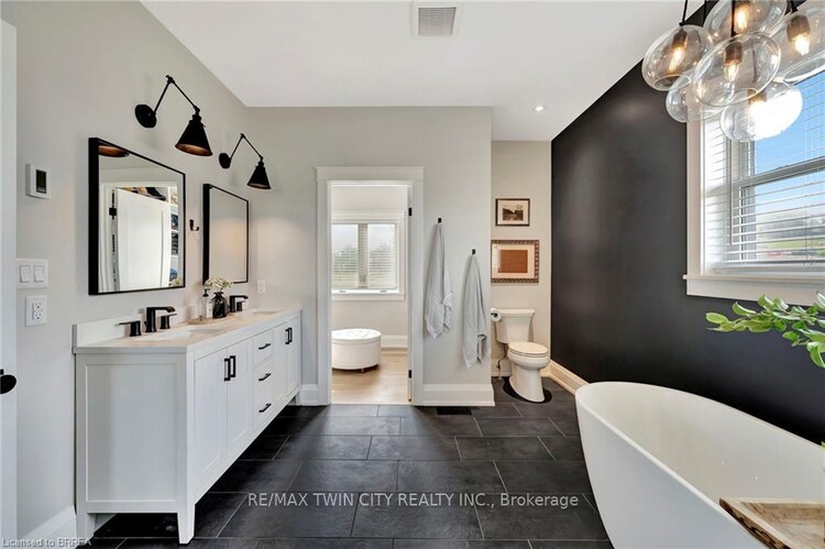 61 Hammond Road, Brantford, ON, 