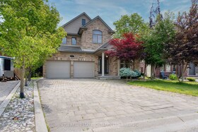 1557 Privet Place, Middlesex, ON , MLS #X12496892 , Image - 1