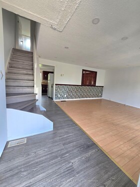 441 Parkview Crescent, Waterloo, ON , MLS #X12233971 , Image - 1