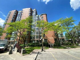 5795 Yonge Street, Toronto, ON
