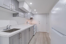25 Drummondville Drive, Peel, ON , MLS #W12248514 , Image - 1