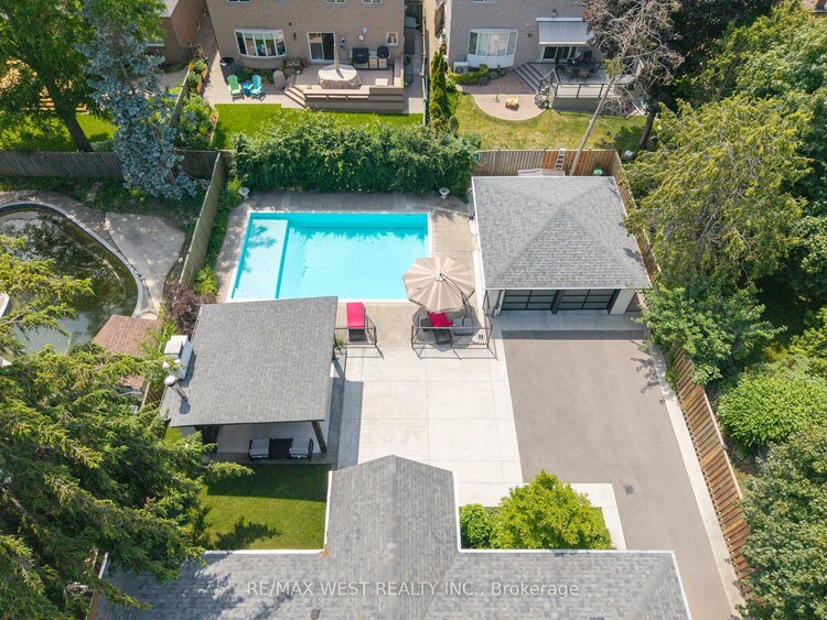 92 Warwood Road, Toronto, ON, Islington-City Centre West