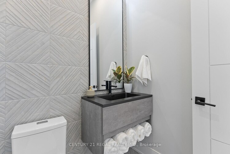 84 Bexhill Avenue, Toronto, ON, Clairlea-Birchmount