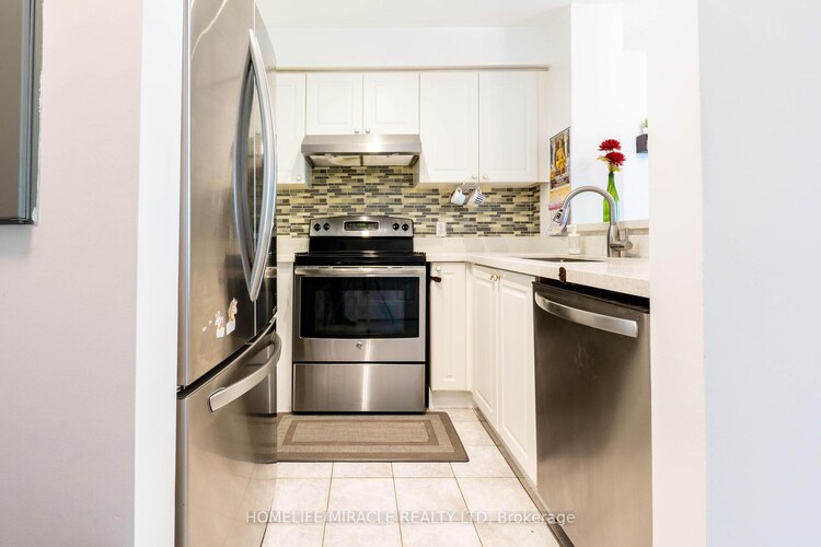 1 Lee Centre Drive, Toronto, ON, Woburn