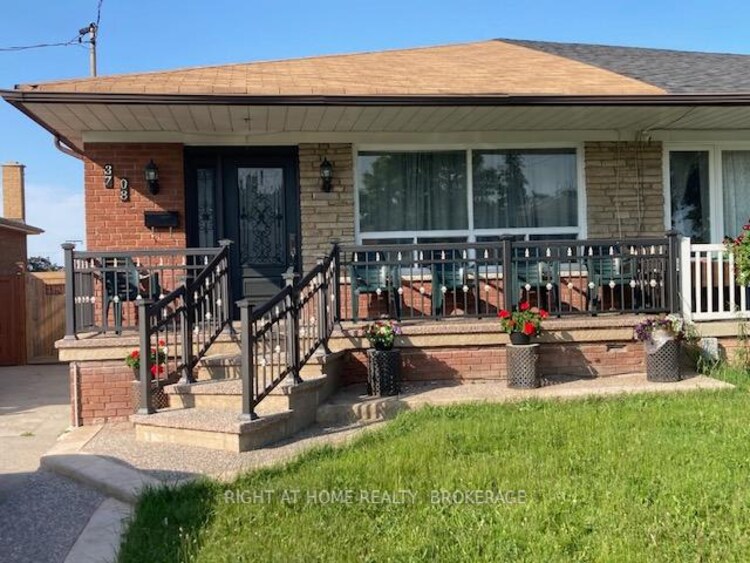 3708 Woodruff Crescent, Mississauga, ON, Malton