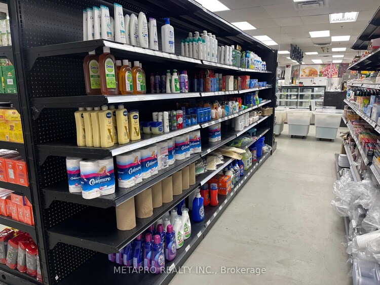 969 Upper Ottawa Street, Hamilton, ON, Lisgar