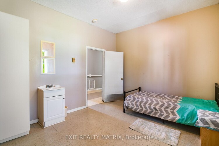 53 Labrosse Street, North Stormont, ON, 710 - Moose Creek