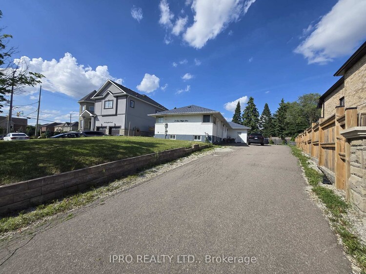 2 Inder Heights Drive, Brampton, ON, Snelgrove