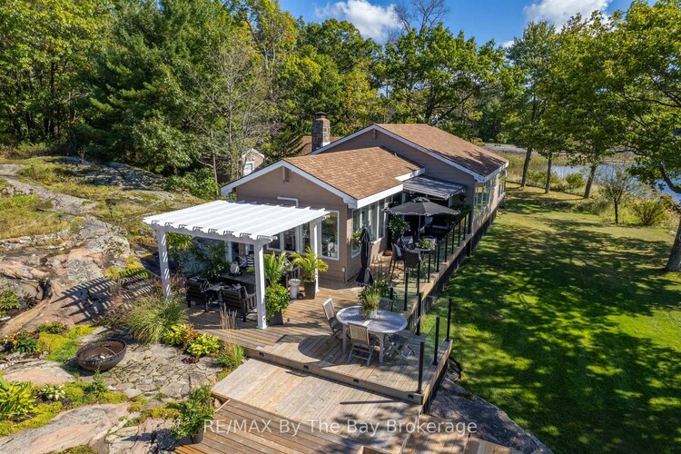 4476 Island 1040/Little Beausoleil Island, Georgian Bay, ON, Baxter