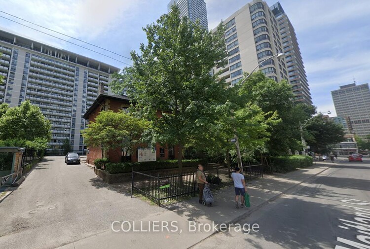 37 Maitland Street, Toronto, ON, Church-Yonge Corridor