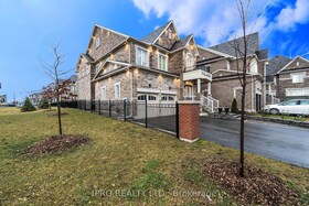 27 Tysonville Circle, Peel, ON , MLS #W12577720 , Image - 1