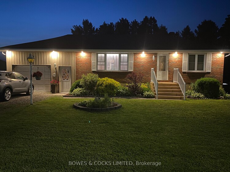 99 Maple Street, Bancroft, ON, Bancroft Ward