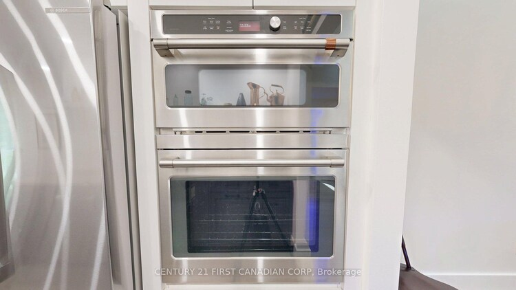 527 TOPPING Lane, London South, ON, South N