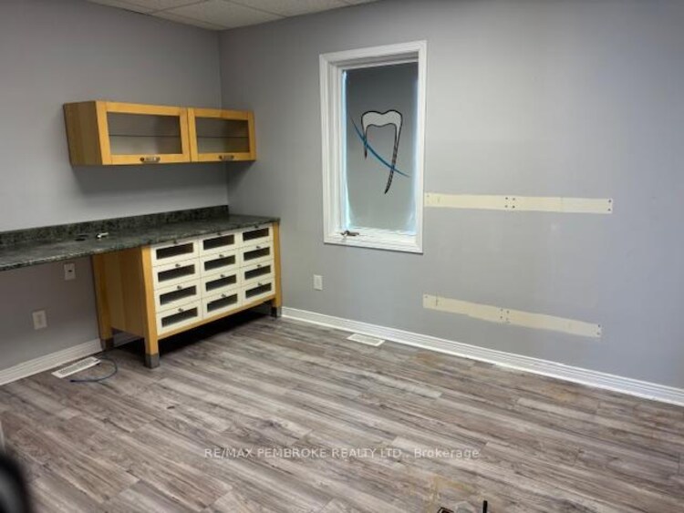 4 Doran Street, Petawawa, ON, 520 - Petawawa