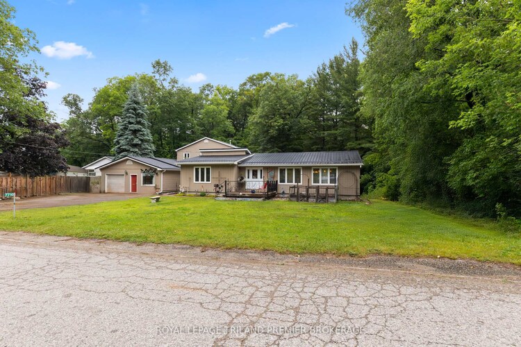 7710 Clayton Street, Lambton Shores, ON, Port Franks